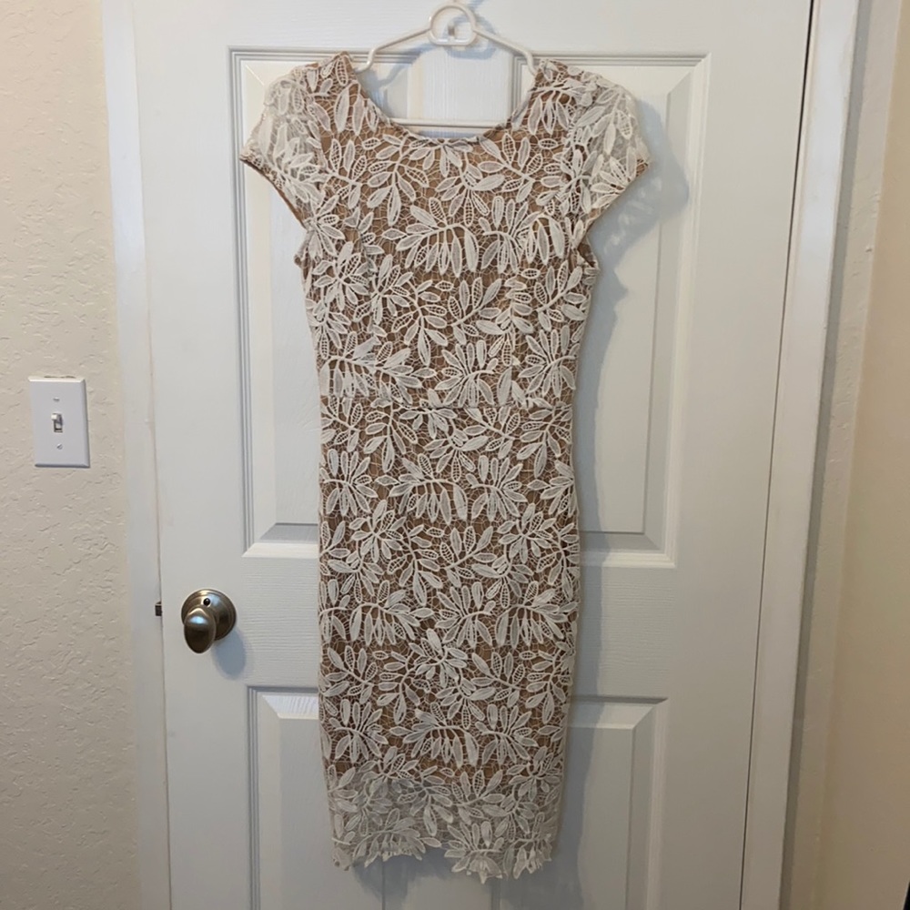 Lulu’s White Lace Dress